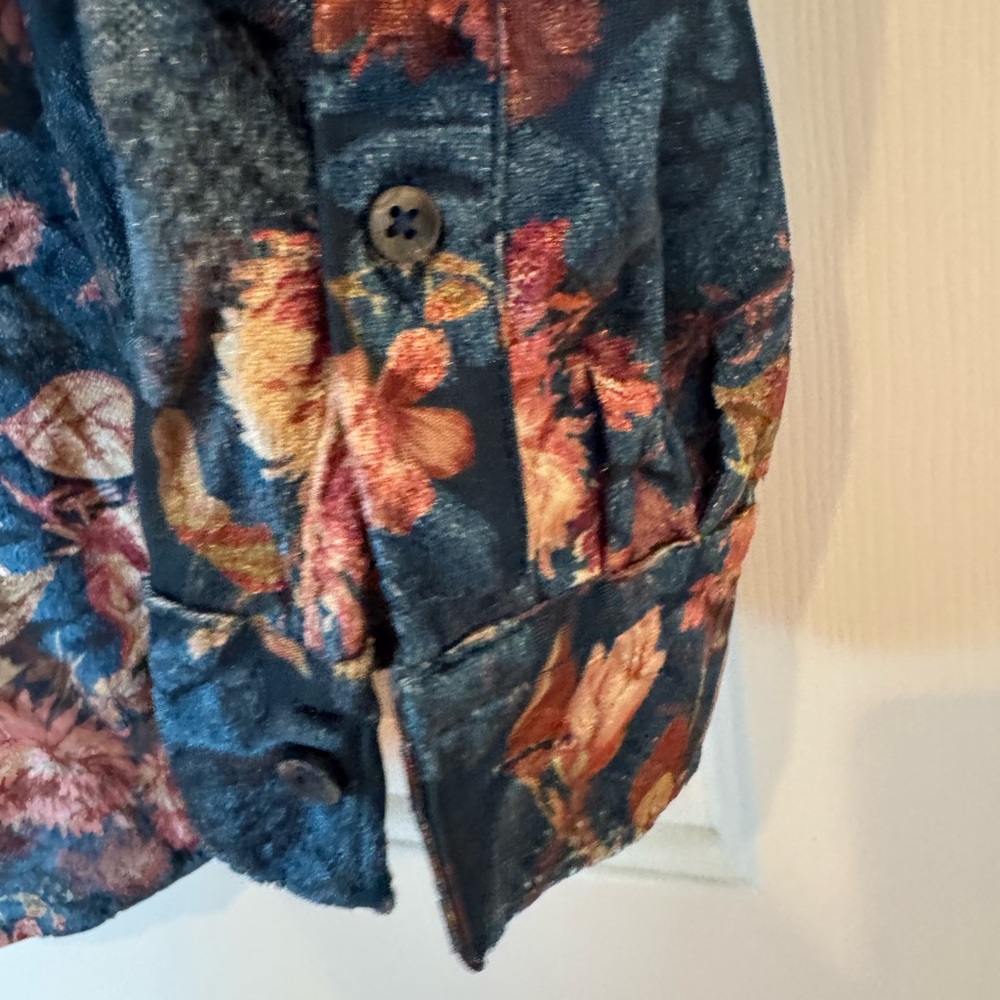 Zara Relaxed Fit Button Down Velour Floral Shirt, Medium - Picture 3 of 5